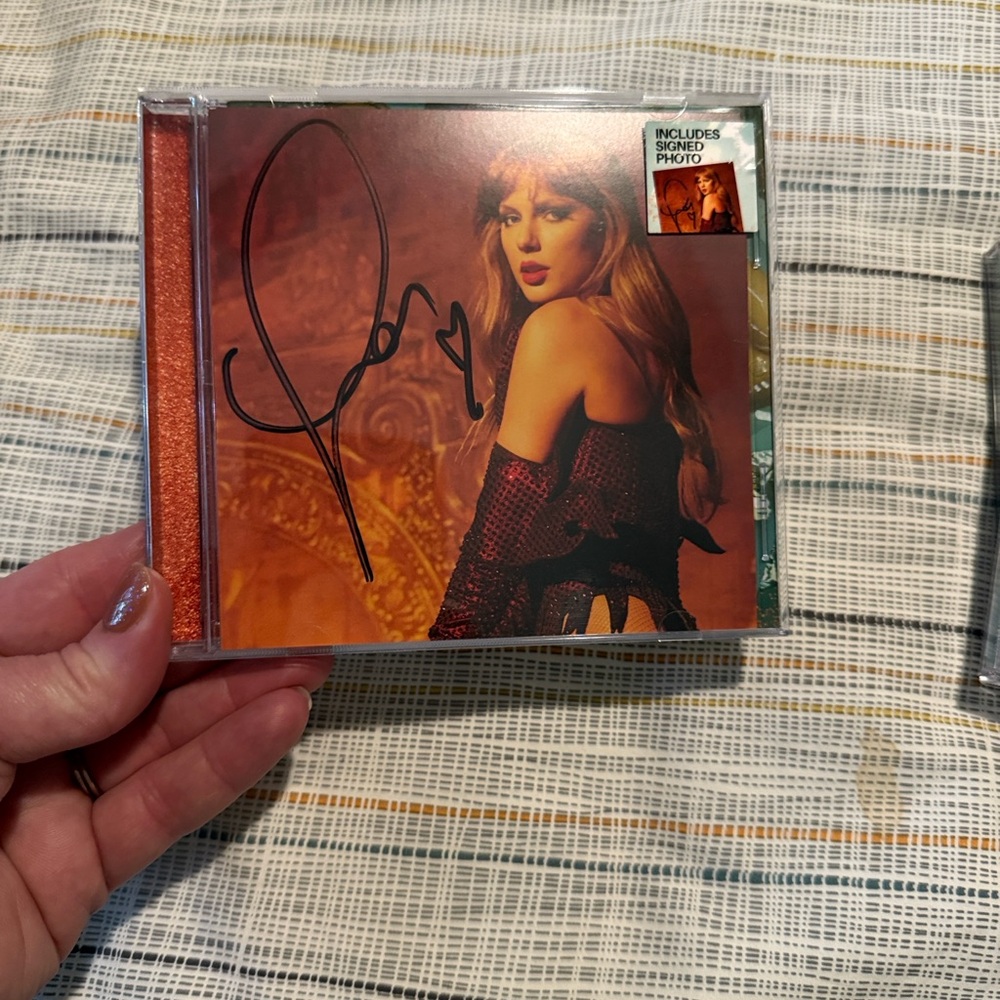 Taylor Swift The Life of a Showgirl CD with Hand Signed Photo #3